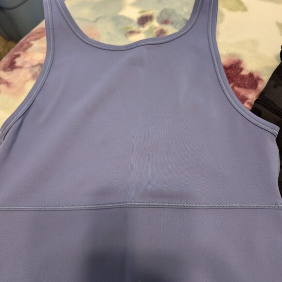 Lululemon reversible tank - Picture 2 of 2